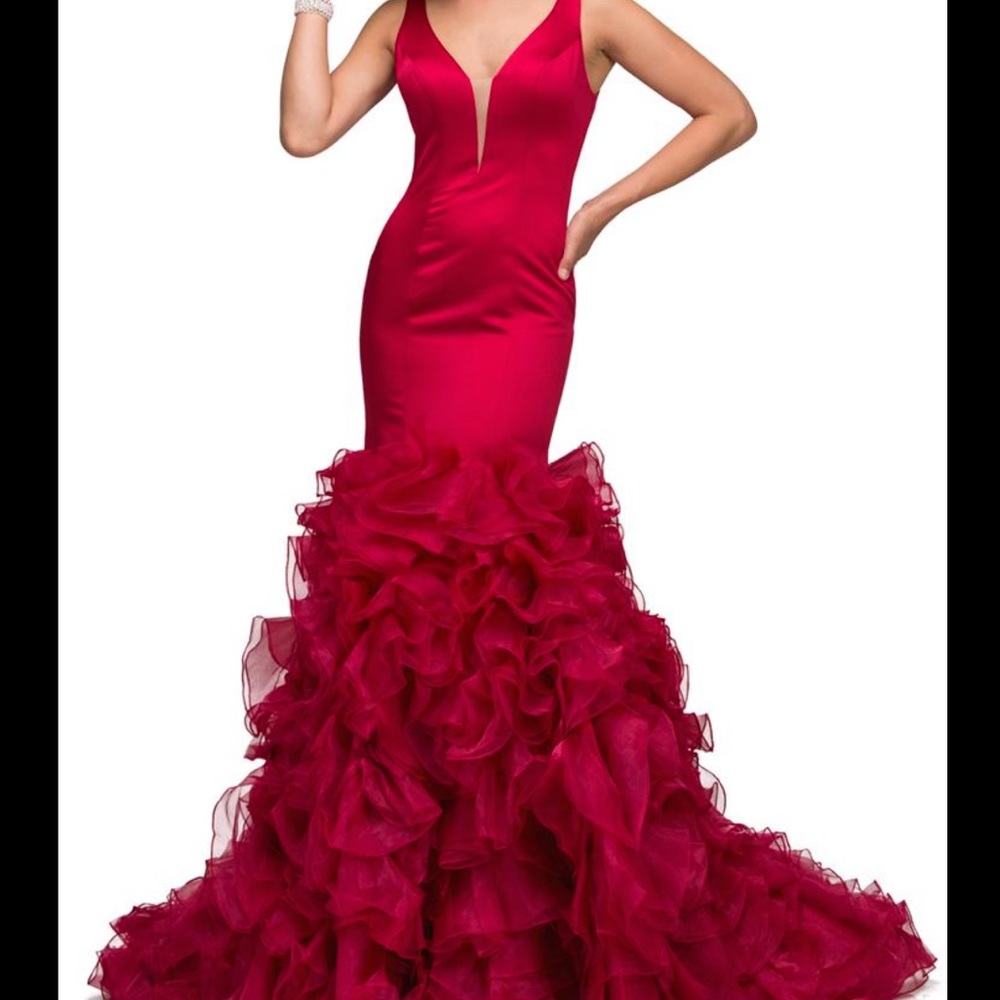Lucci Lu - Red Mermaid Prom Gown with Deep V-neck and V-back - Size 4, WORN ONCE